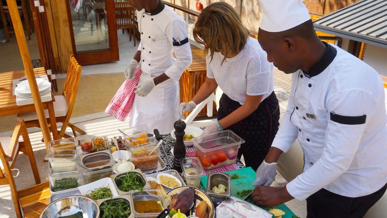 Heaven Restaurant & Boutique Hotel Kigali Exterior photo